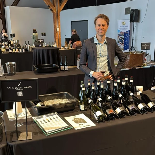With vintage finished it’s time to hit the road! 

Tim has spent this week with the @vintagewestwine team sharing all things JDW as part of @topdropcanada. Great to be back in Vancouver and representing the #Barossa.